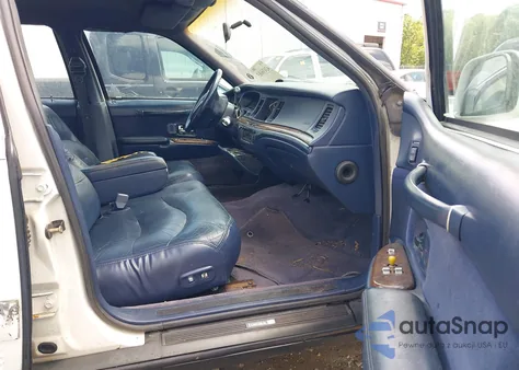 1996 Lincoln Town Car Sgn/Dmnd Anv/Cypress/Jn from USA, damaged, VIN 1LNLM82W4TY620840